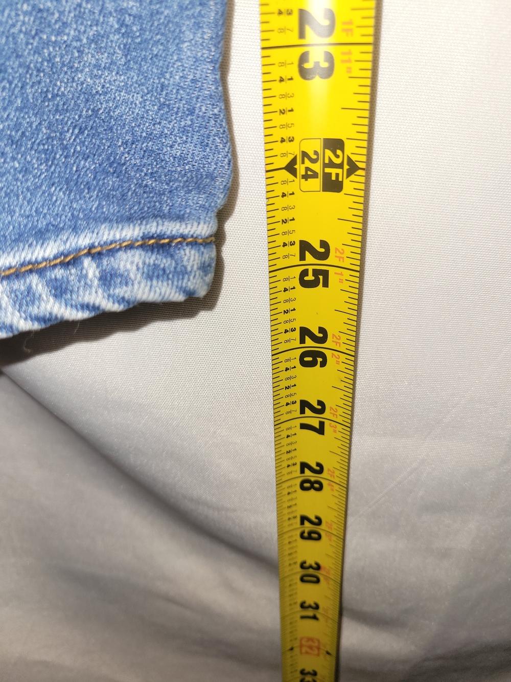 Soho Light Blue Cropped Denim Ankle Jeans